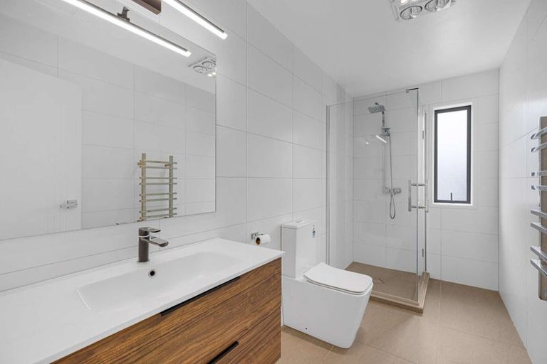 Photo of property in 62 Donegal Park Drive, Flat Bush, Auckland, 2019