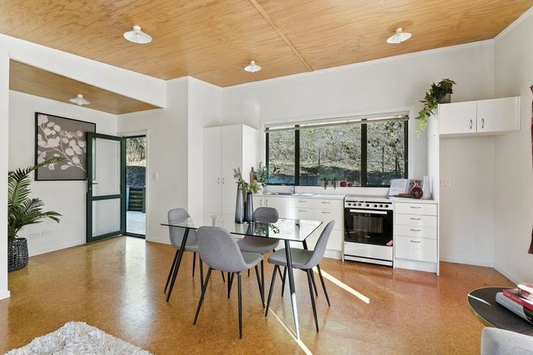 Photo of property in 15 Robinson Road, The Brook, Nelson, 7010