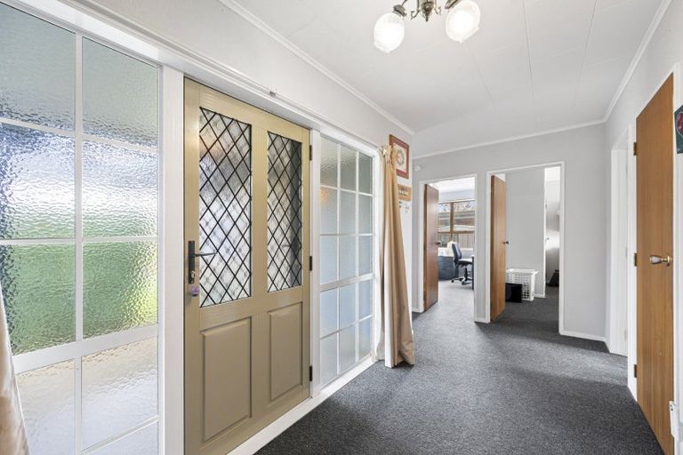 Photo of property in 90 Freyberg Avenue, Tamatea, Napier, 4112