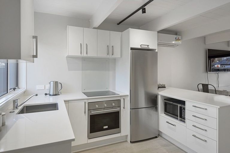 Photo of property in 2/18 Salisbury Street, Christchurch Central, Christchurch, 8013