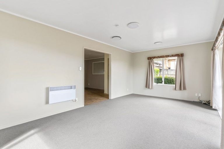 Photo of property in 14 Mili Way, Ranui, Auckland, 0612