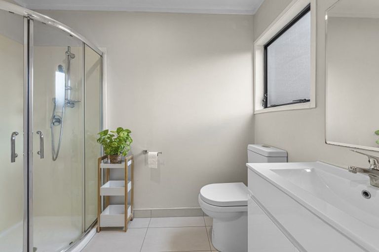 Photo of property in 188 Sandspit Road, Shelly Park, Auckland, 2014