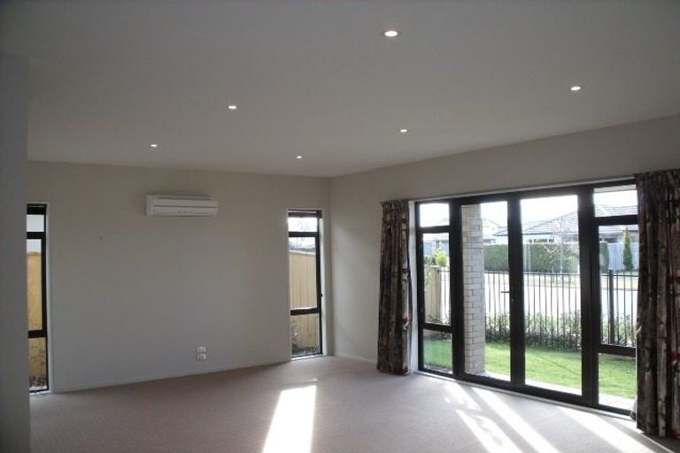 Photo of property in 6 Saracen Avenue, Northwood, Christchurch, 8051