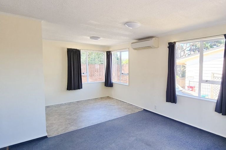 Photo of property in 66 Dominica Crescent, Grenada Village, Wellington, 6037