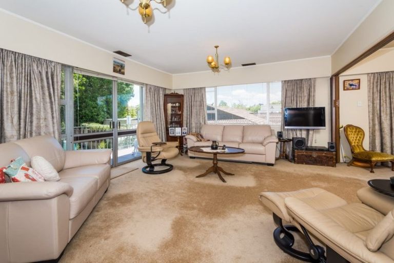 Photo of property in 15 Matanui Street, Northcote, Auckland, 0627
