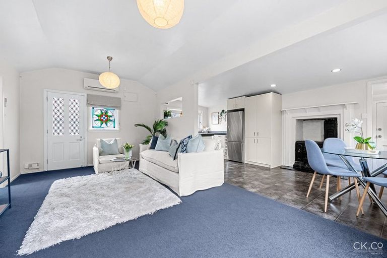 Photo of property in 12a Islington Street, Trentham, Upper Hutt, 5018