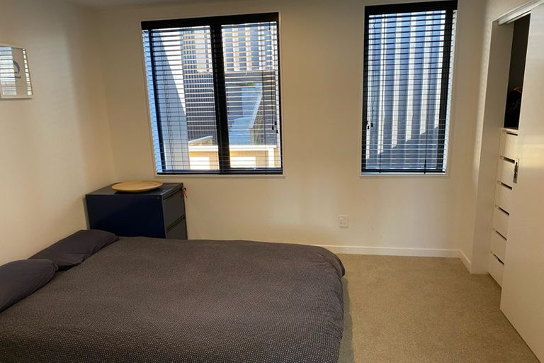 Photo of property in 80u7 Seatoun Heights Road, Seatoun, Wellington, 6022