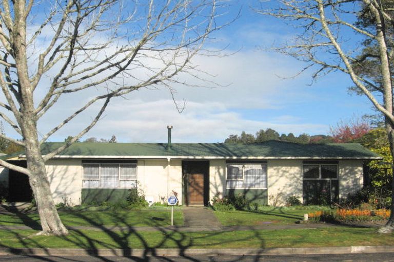 Photo of property in 18 Tait Street, Te Kamo, Whangarei, 0112