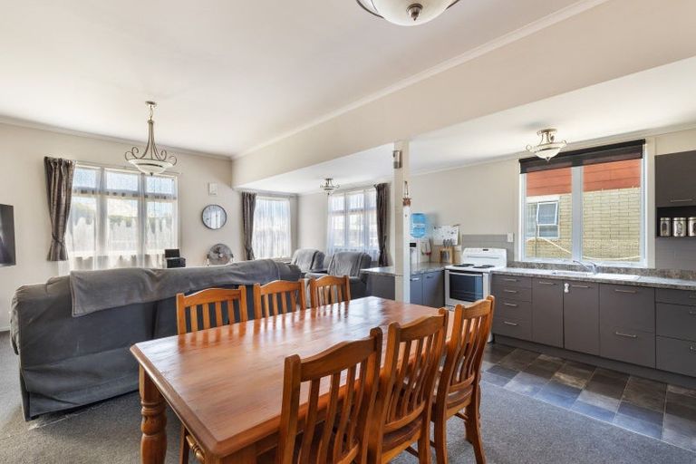 Photo of property in 9 Parris Street, Moturoa, New Plymouth, 4310