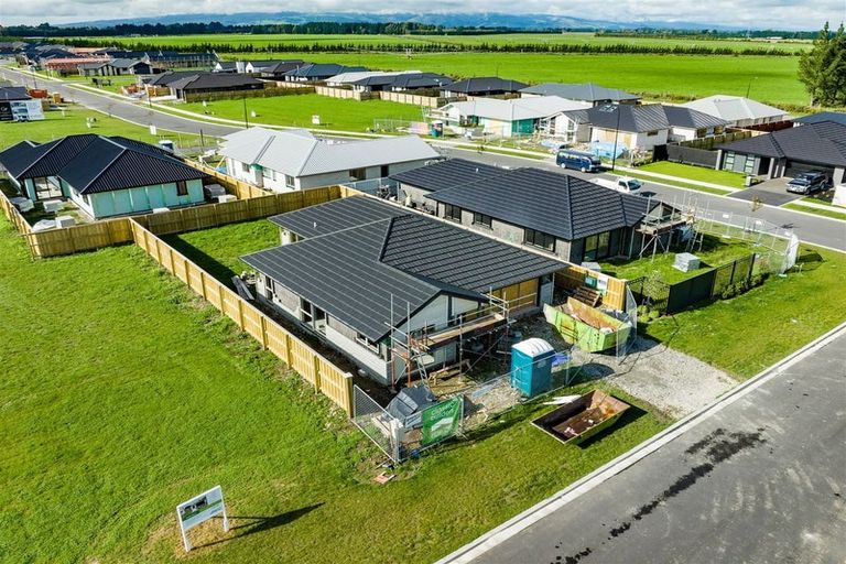 Photo of property in 19 Busby Way, Rolleston, 7614