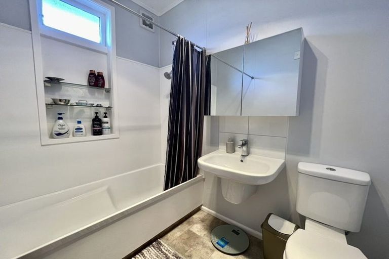 Photo of property in 50 Tirangi Road, Rongotai, Wellington, 6022