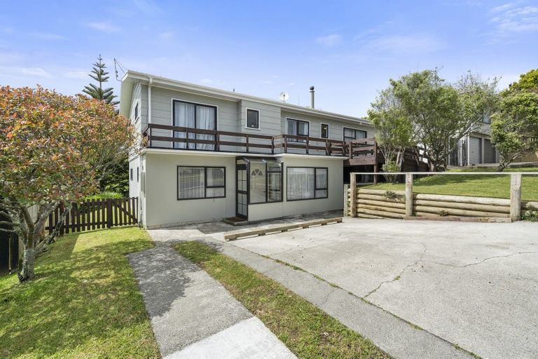 Photo of property in 218 Staithes Drive South, Whitby, Porirua, 5024