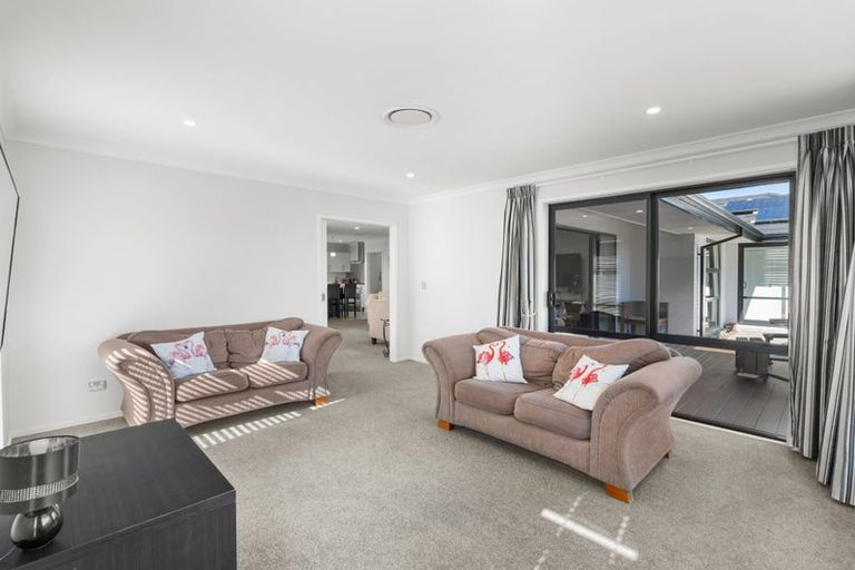 Photo of property in 9 Woodlaw Crescent, Prebbleton, 7604
