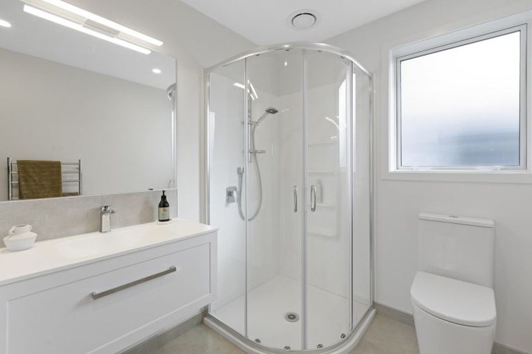 Photo of property in 33 Kings Avenue, Matua, Tauranga, 3110