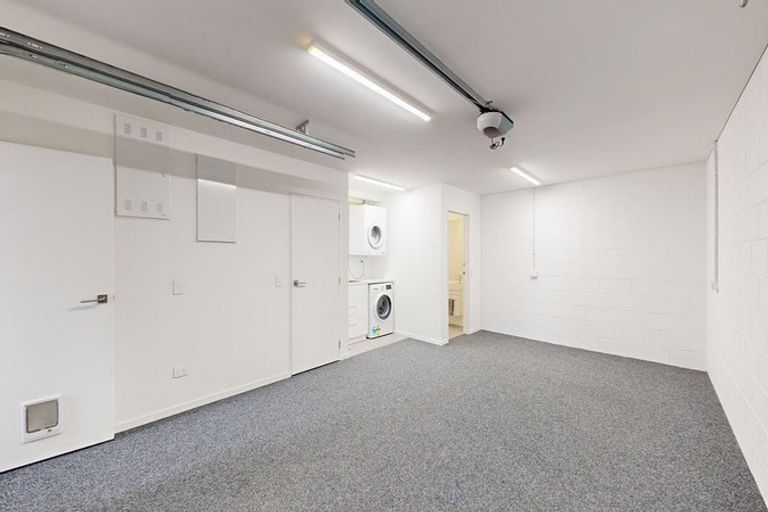 Photo of property in 14/104u Maupuia Road, Maupuia, Wellington, 6022