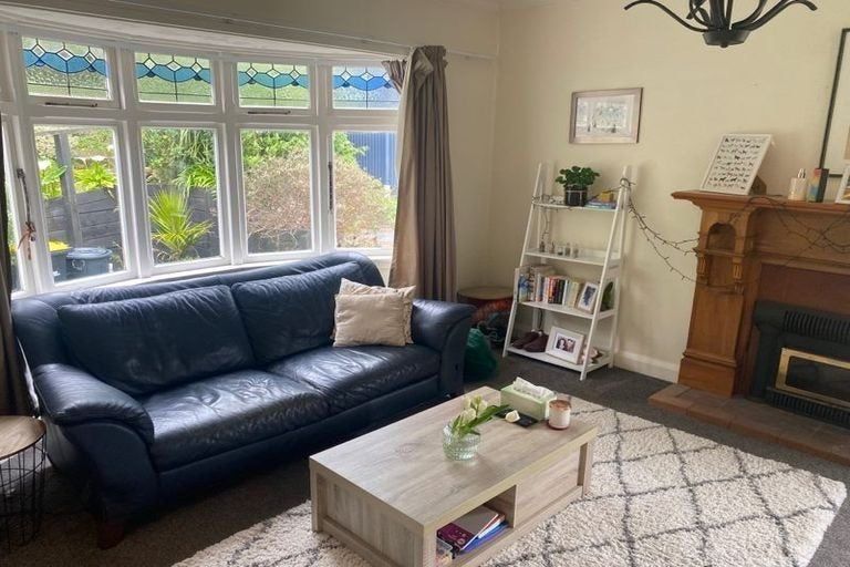 Photo of property in 14 Trelissick Crescent, Ngaio, Wellington, 6035