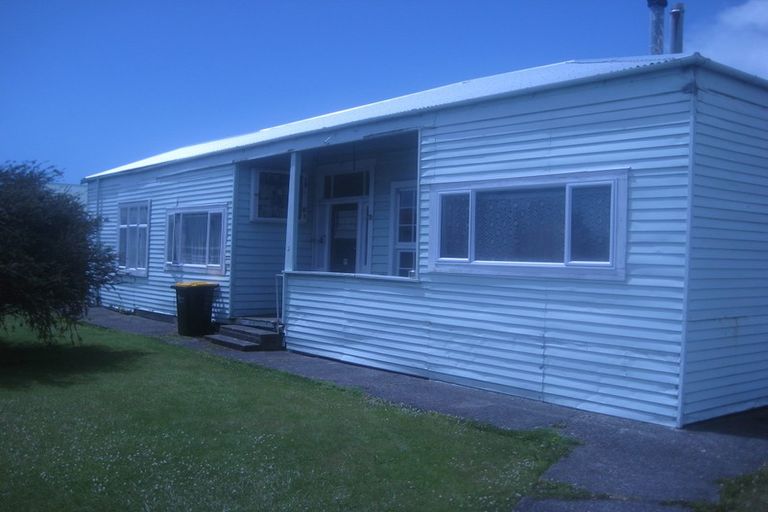 Photo of property in 31 Russell Street, Westport, 7825