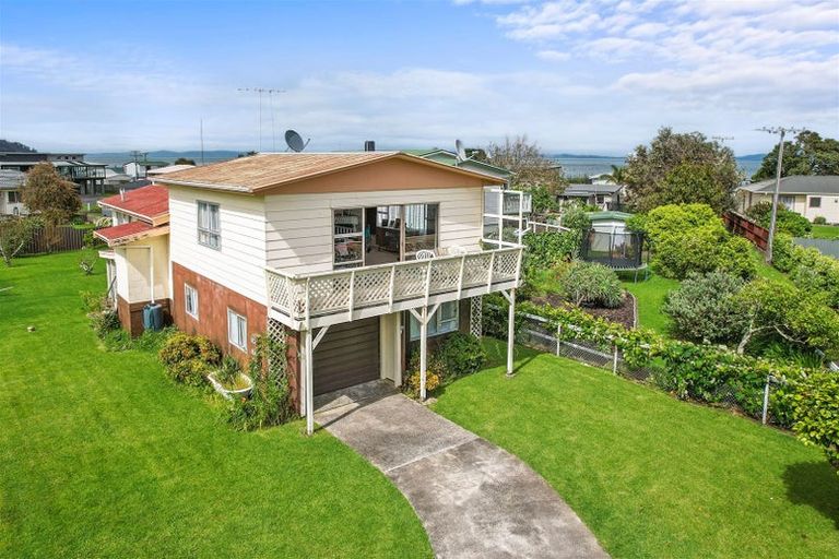 Photo of property in 17 West Crescent, Te Puru, Thames, 3575