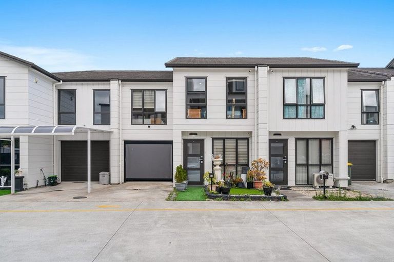 Photo of property in 13 Lovely Lane, Manurewa, Auckland, 2102