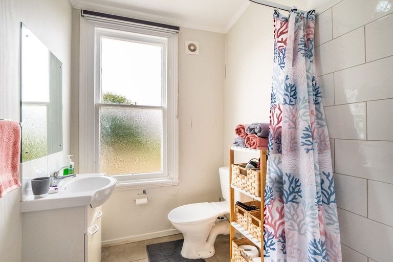 Photo of property in 61 Fitzroy Street, Caversham, Dunedin, 9012