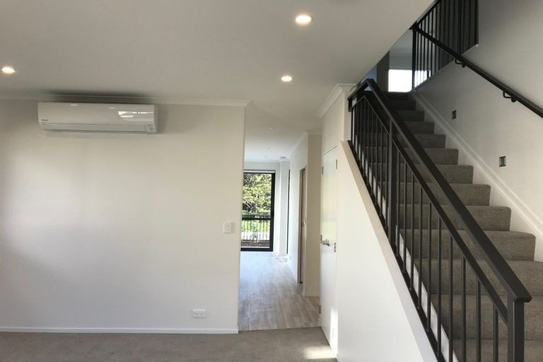 Photo of property in 60 Matairangi Avenue, Totara Heights, Auckland, 2105