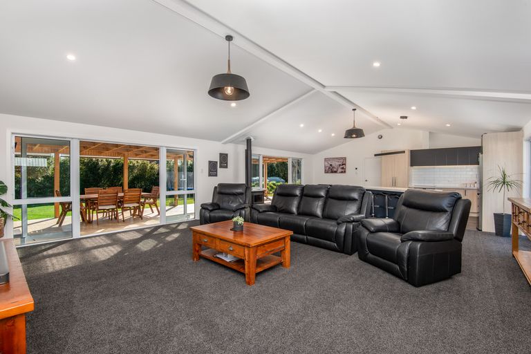 Photo of property in 5 Snowdon Street, Allanton, Mosgiel, 9092