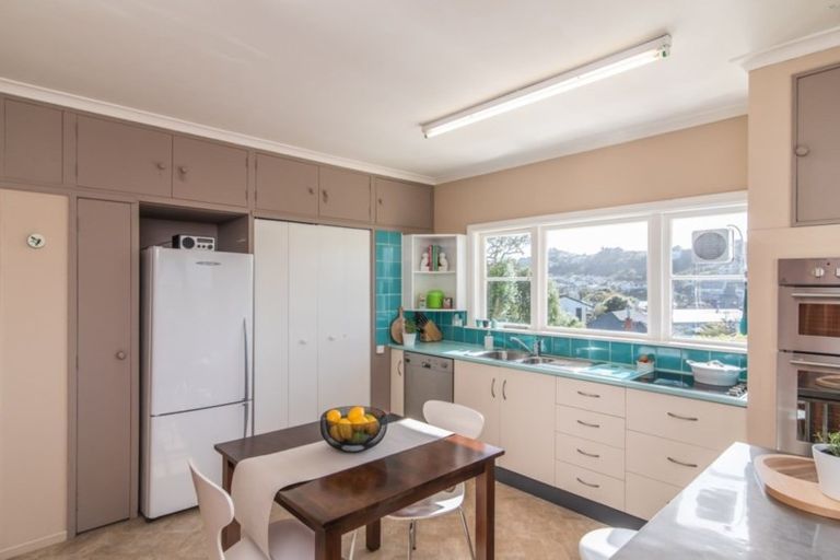 Photo of property in 169 Broderick Road, Johnsonville, Wellington, 6037