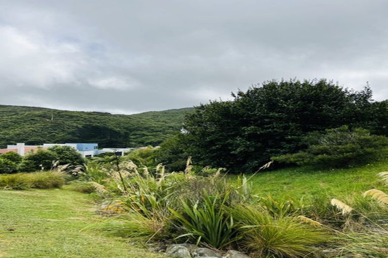 Photo of property in 44 Saddleback Grove, Karori, Wellington, 6012