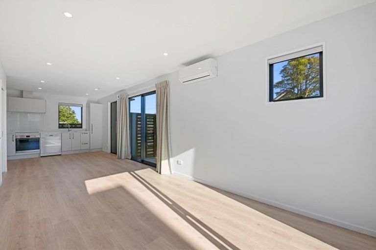 Photo of property in 2/64 Brockworth Place, Riccarton, Christchurch, 8011