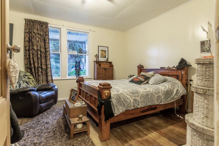 Photo of property in 2 Church Street, Waipawa, 4210