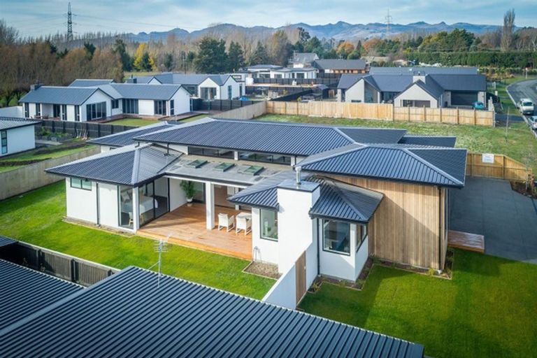 Photo of property in 9 Mersham Drive, Prebbleton, 7604