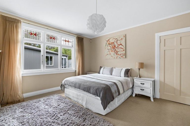 Photo of property in 137 Tauroa Road, Havelock North, 4130