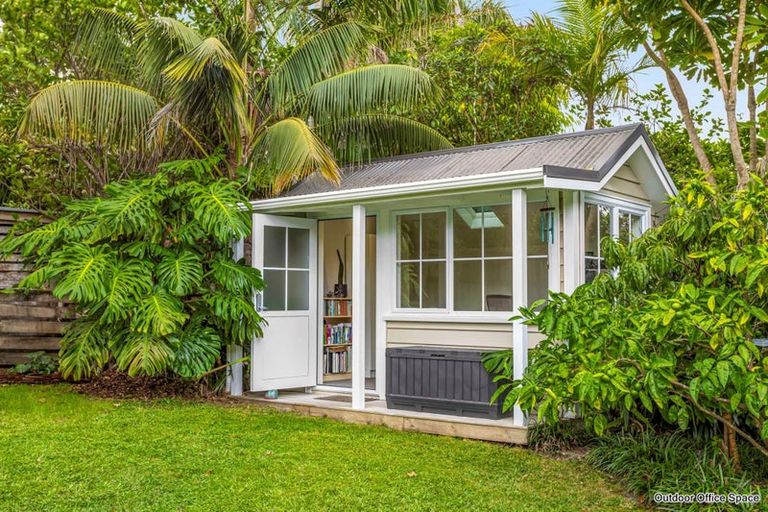Photo of property in 78 Rosario Crescent, Red Beach, 0932