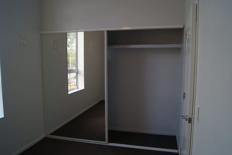 Photo of property in Pirie Street Townhouses, 35u6 Pirie Street, Mount Victoria, Wellington, 6011