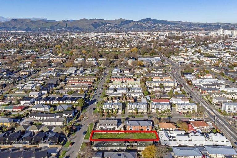 Photo of property in 49 Geraldine Street, Edgeware, Christchurch, 8013