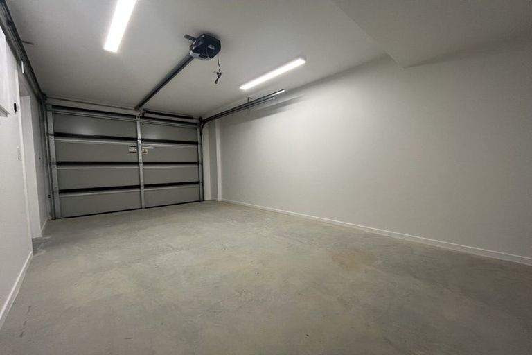 Photo of property in 28 Holystone Road, Whitby, Porirua, 5024