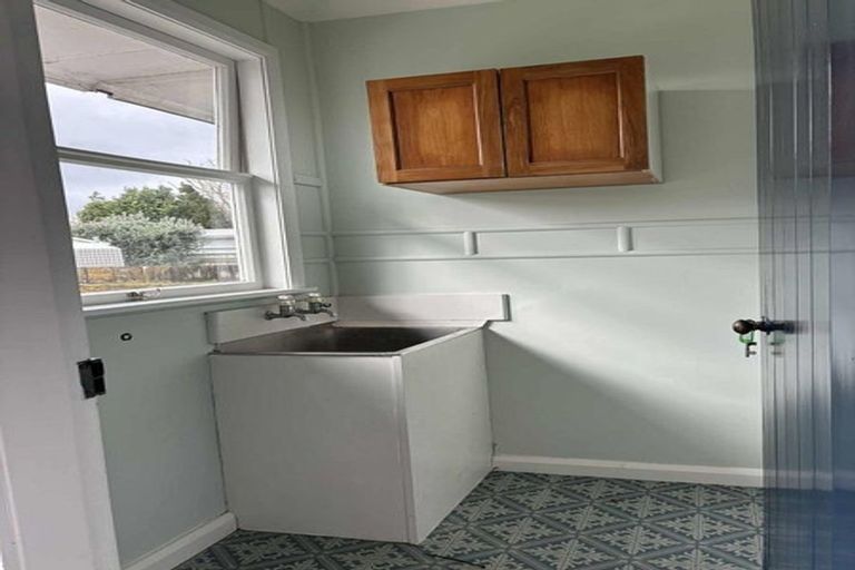 Photo of property in 18 Windsor Street, Terrace End, Palmerston North, 4410