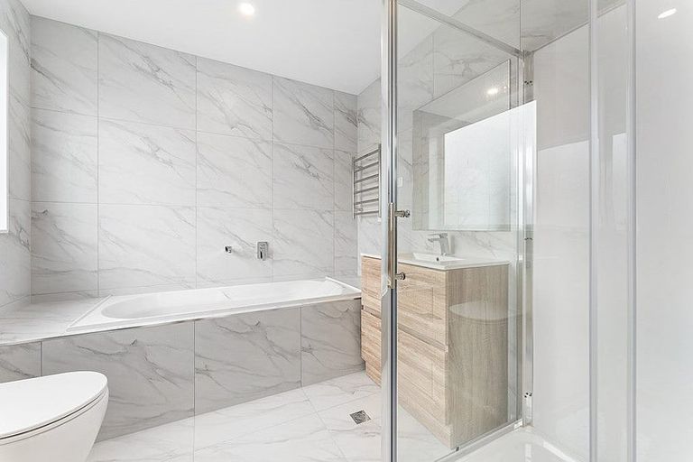 Photo of property in 8/4118a Great North Road, Glen Eden, Auckland, 0602