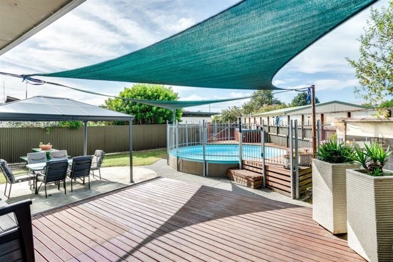 Photo of property in 14 Gipps Place, Tamatea, Napier, 4112