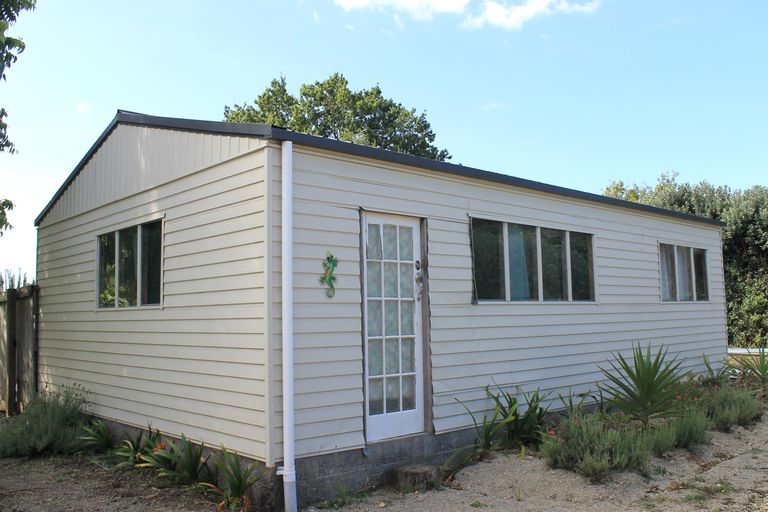 Photo of property in 23 Blue Gum Lane, Kerikeri, 0293