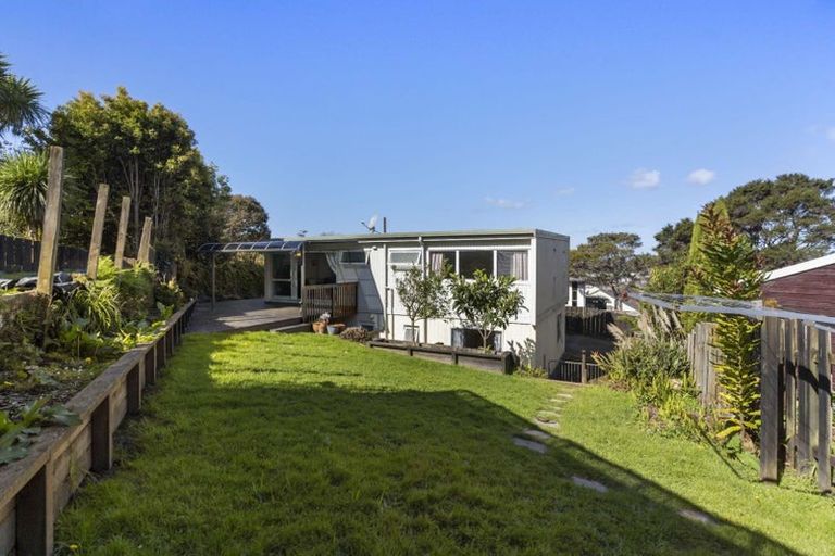 Photo of property in 2/45 Girrahween Drive, Totara Vale, Auckland, 0629
