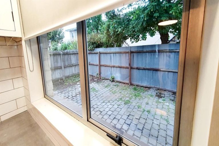 Photo of property in 2/372 Hereford Street, Linwood, Christchurch, 8011