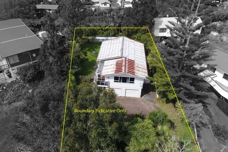 Photo of property in 40 Glamorgan Drive, Torbay, Auckland, 0630