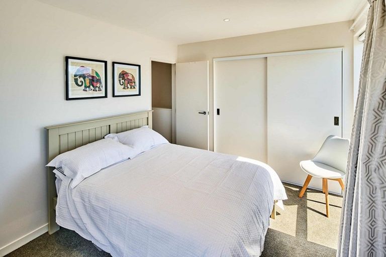 Photo of property in 15/6u Oswald Crescent, Paparangi, Wellington, 6037