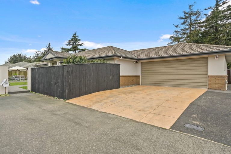 Photo of property in 433 Mairehau Road, Parklands, Christchurch, 8083