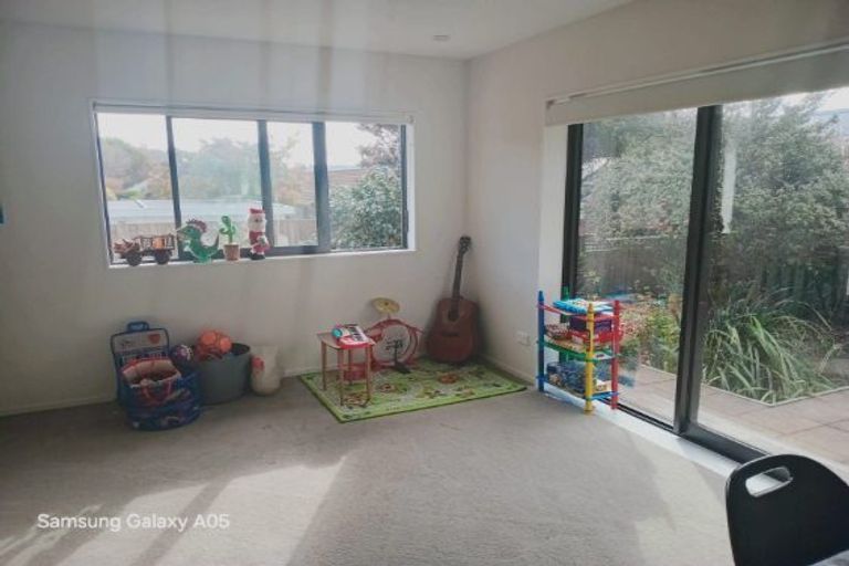 Photo of property in 2/9a Augusta Street, Redcliffs, Christchurch, 8081