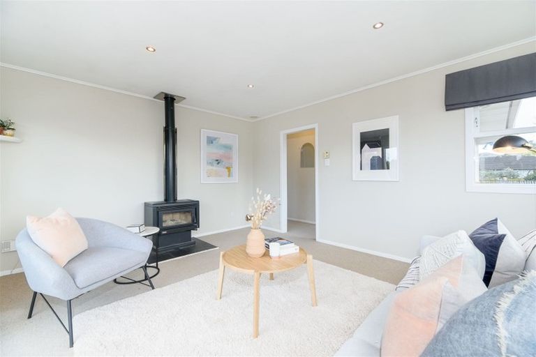 Photo of property in 13 Roby Street, Te Atatu Peninsula, Auckland, 0610