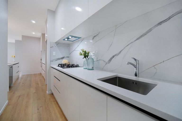 Photo of property in 61 Drumbuoy Drive, Flat Bush, Auckland, 2019