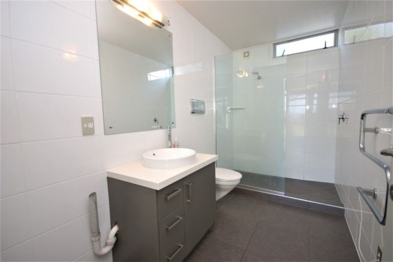 Photo of property in 300 Lake Terrace, Two Mile Bay, Taupo, 3330