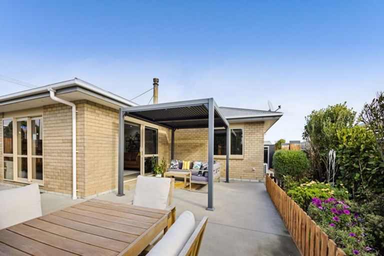 Photo of property in 17 Hira Street, Ohawe, Hawera, 4671